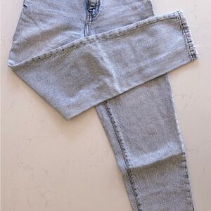Zara Light Wash High-Rise Women’s Jeans